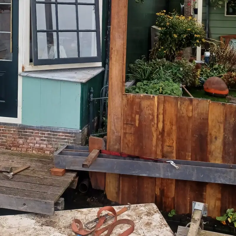 Aanlegsteigers damwand aanbrengen