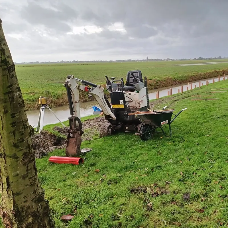 Transport en materieel de mini in het weiland
